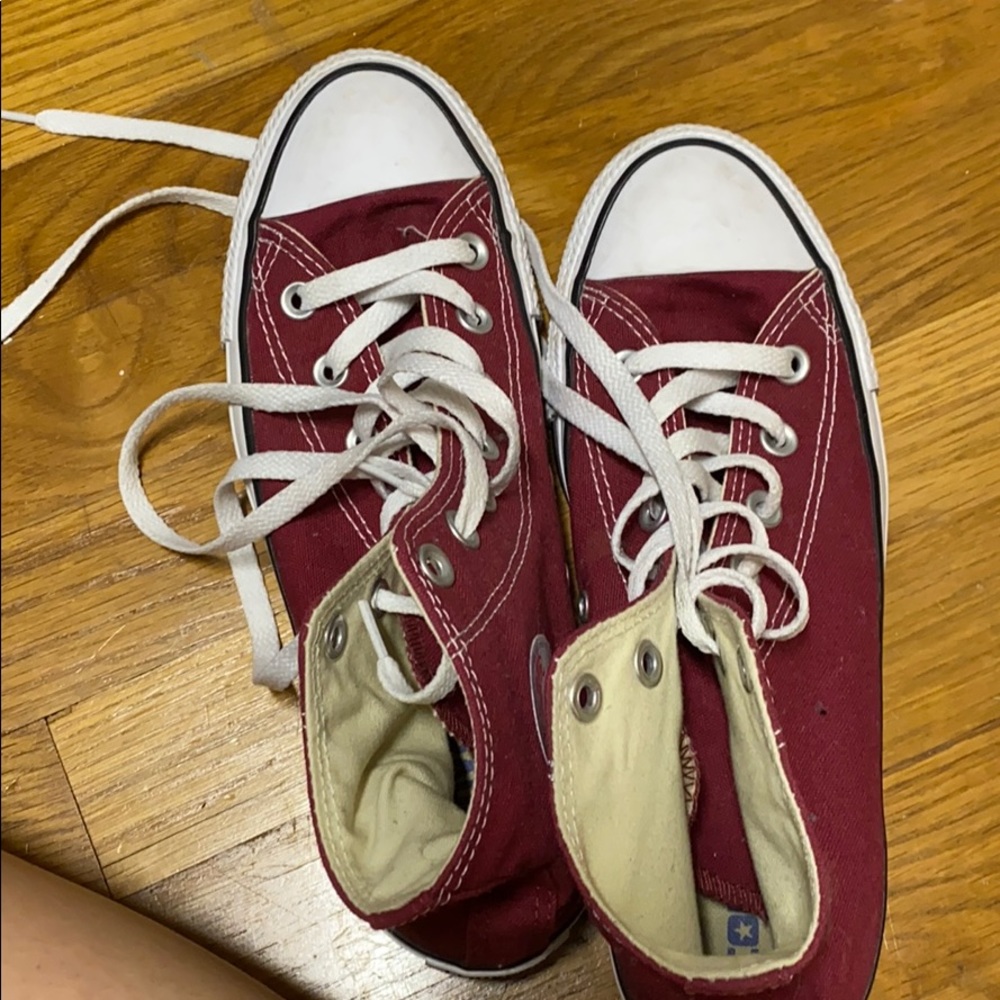 Maroon converse